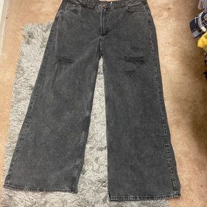 Divided(H&M) black wide leg distressed Jean us 18